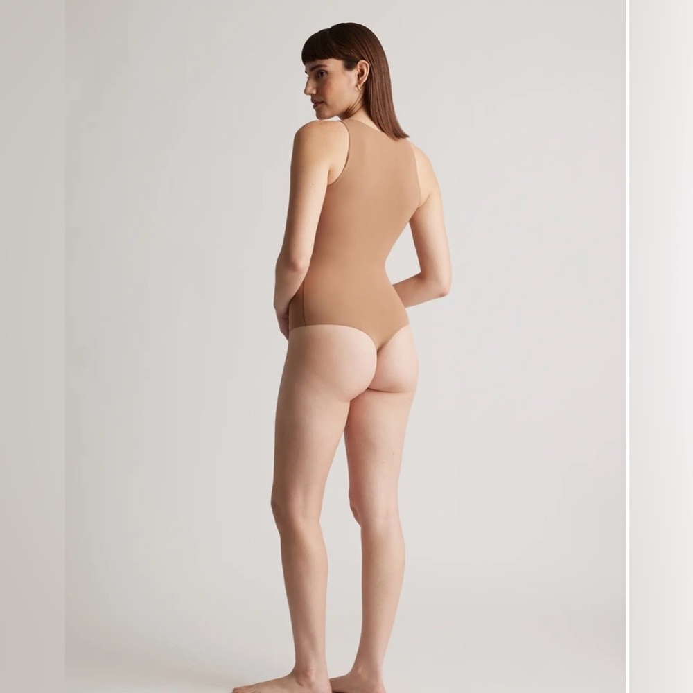 Quince Second Skin Bodysuit Size Small Sand NWT - Picture 3 of 5